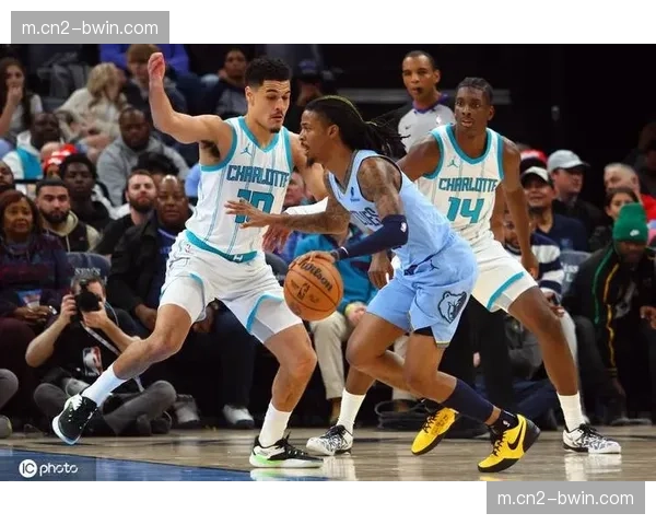 贝恩17分5篮板7助攻 魔术后场组织进攻效率有待提升